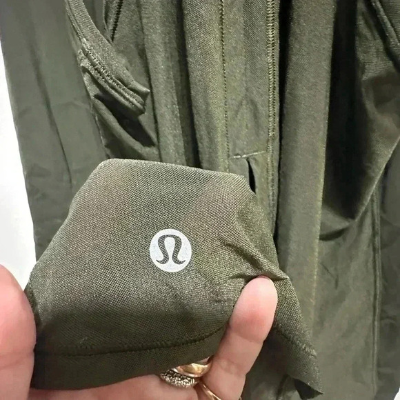 Lululemon Olive Green Tie Open Back Tank Size Medium EUC - Picture 2 of 3